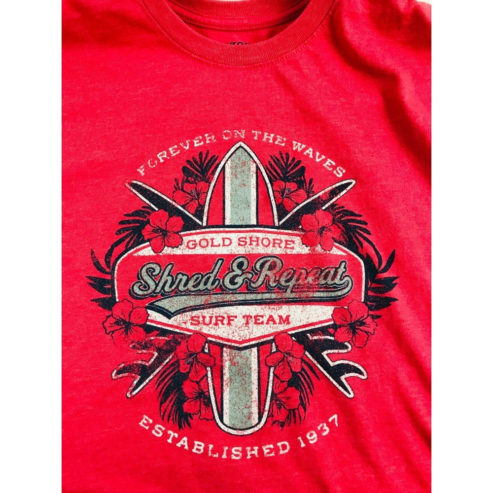 IZOD T-Shirt Men's Size Large Red Shred & Repeat Classic Relaxed Short Sleeve - Picture 3 of 7